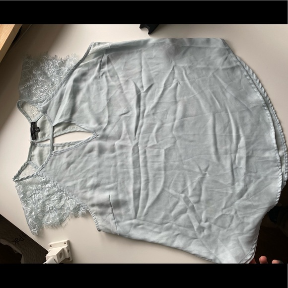 ⭐️SOLD⭐️Lacey Blue Top - Picture 2 of 10